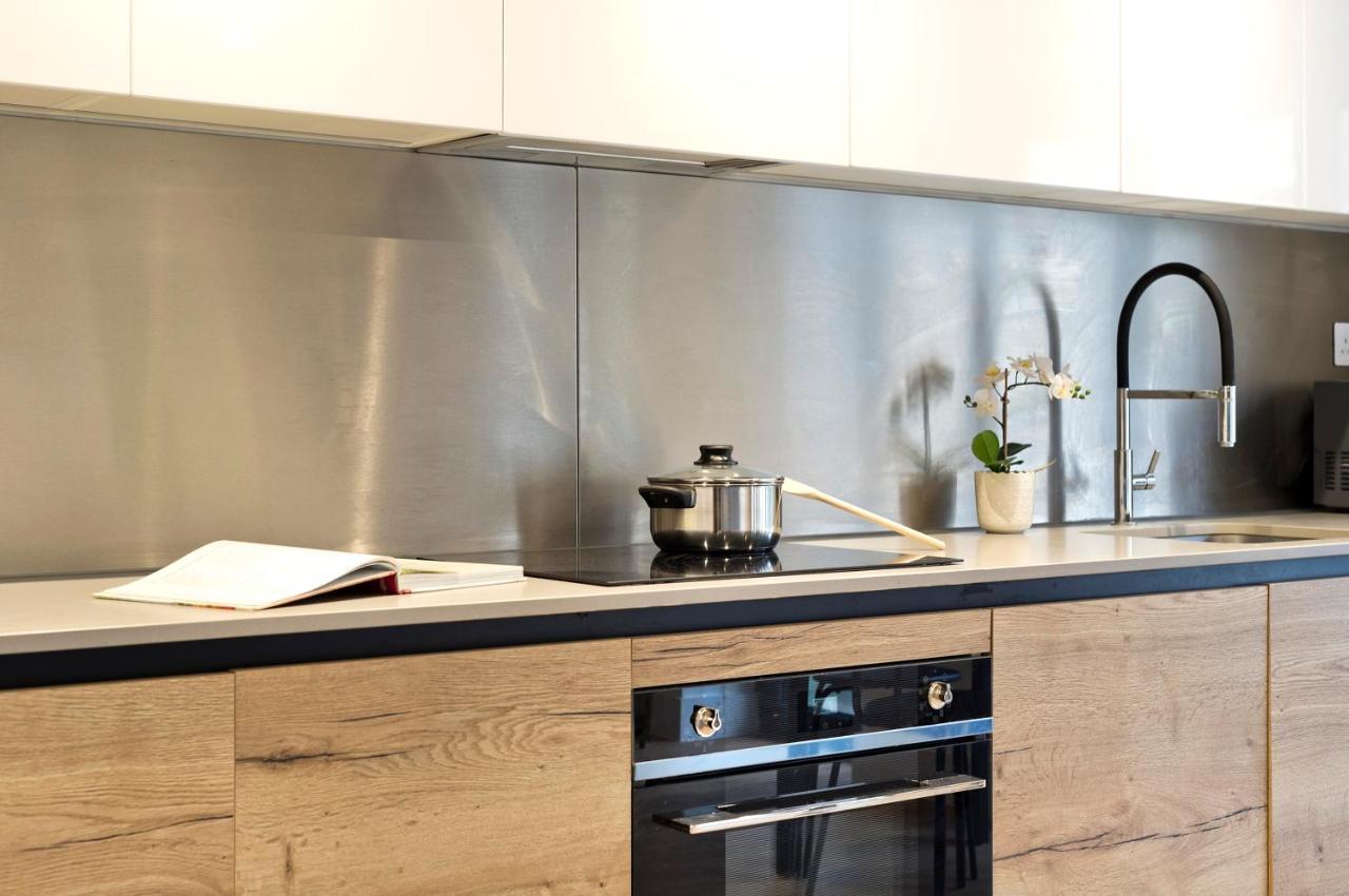 Luxury One Bedroom Greenwich Studio Apartment Near Canary Wharf By Underthedoormat London Exterior photo