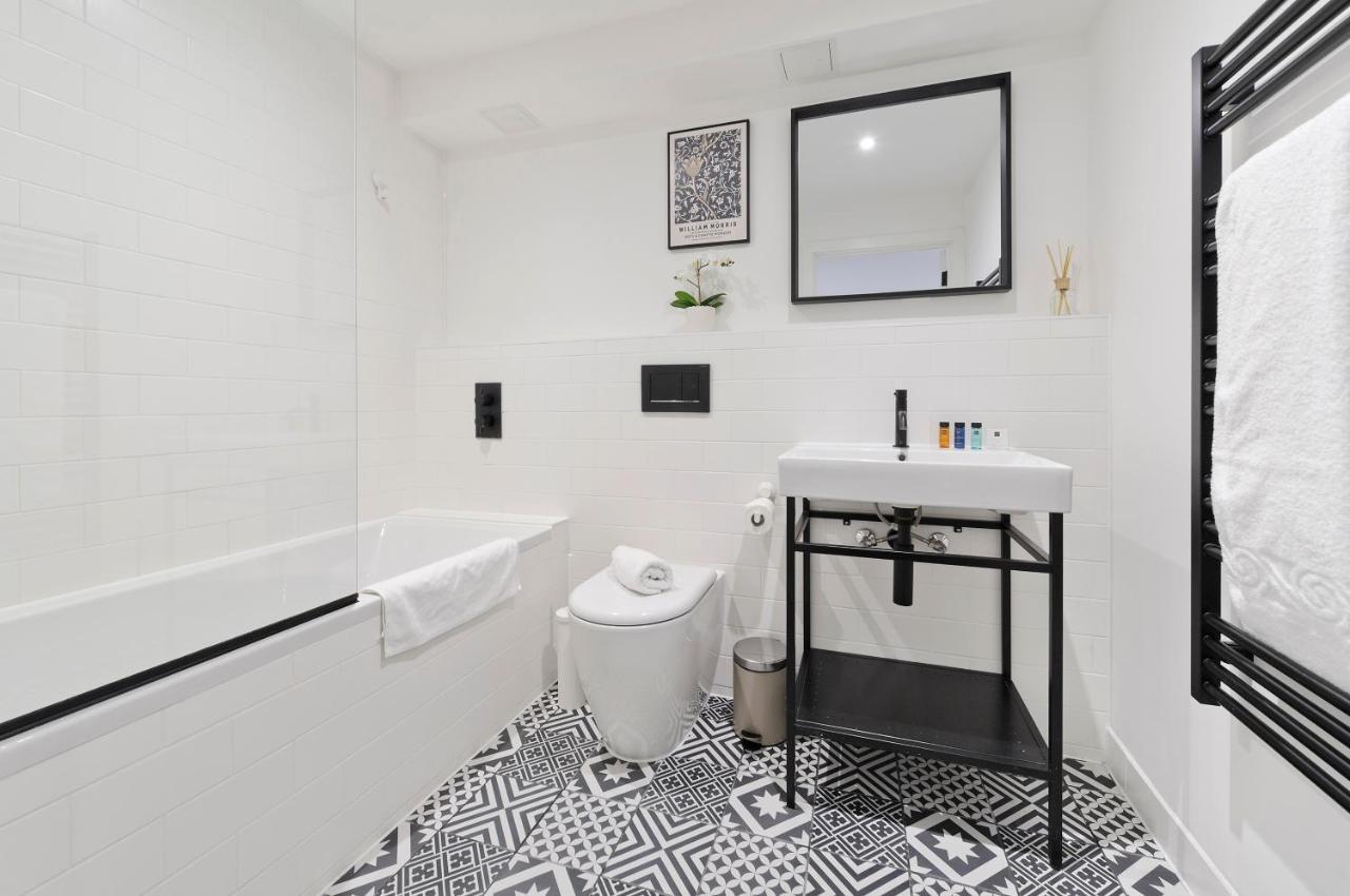 Luxury One Bedroom Greenwich Studio Apartment Near Canary Wharf By Underthedoormat London Exterior photo